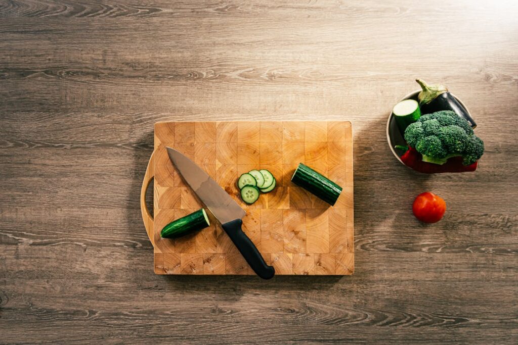 Best vegetable chopper India 2025 - sliced vegetables on board