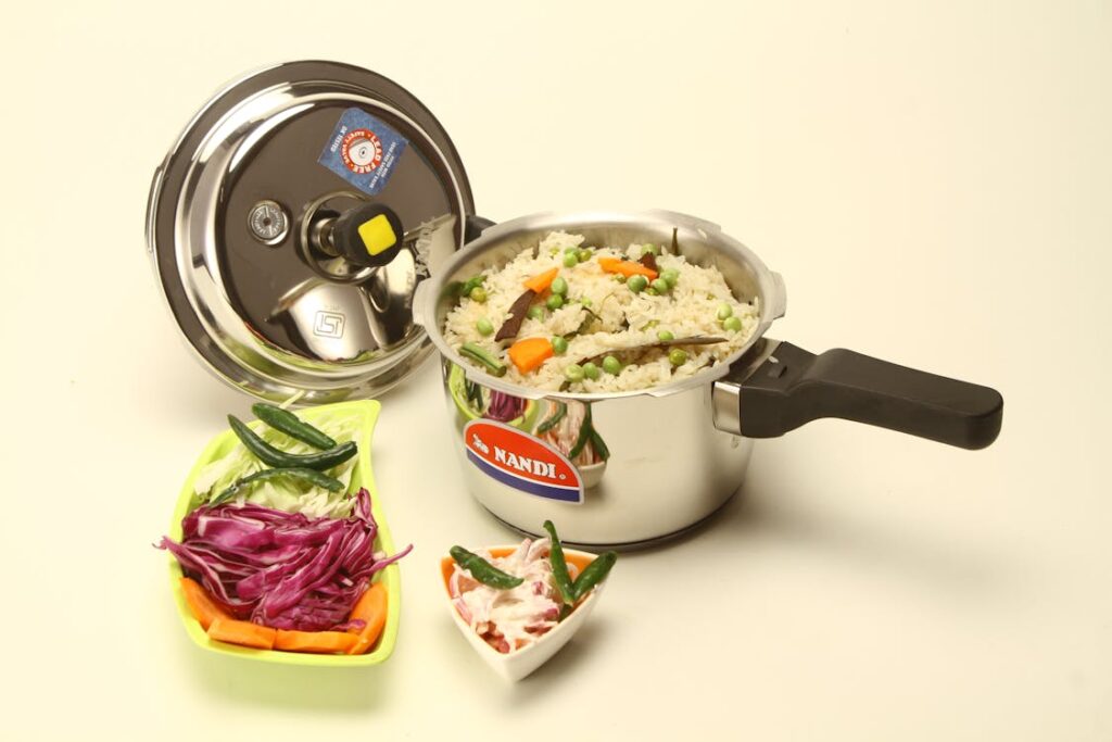 Prestige vs Hawkins pressure cooker - Indian pressure cooking