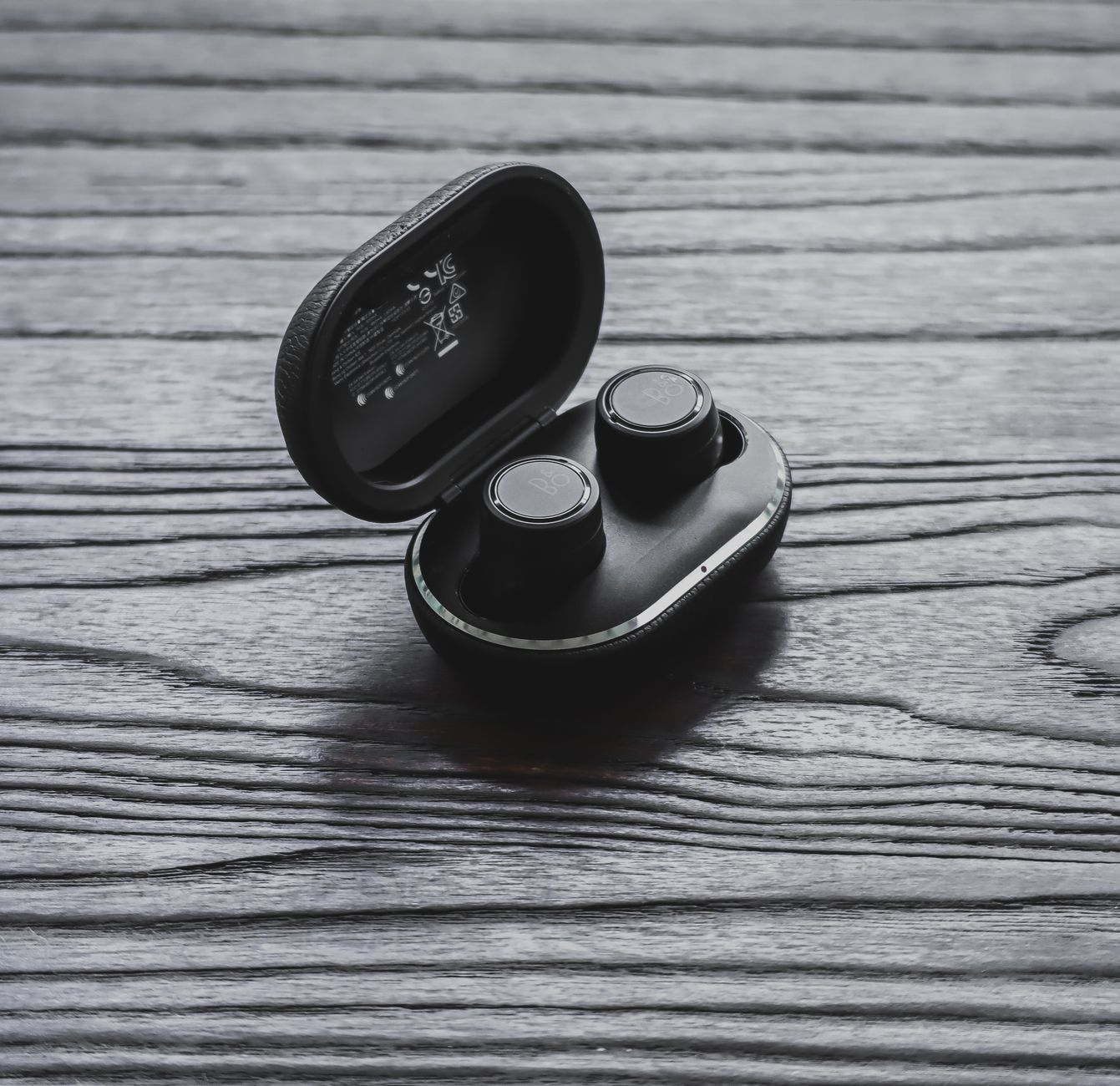 OnePlus Nord Buds 2 wireless earbuds premium India