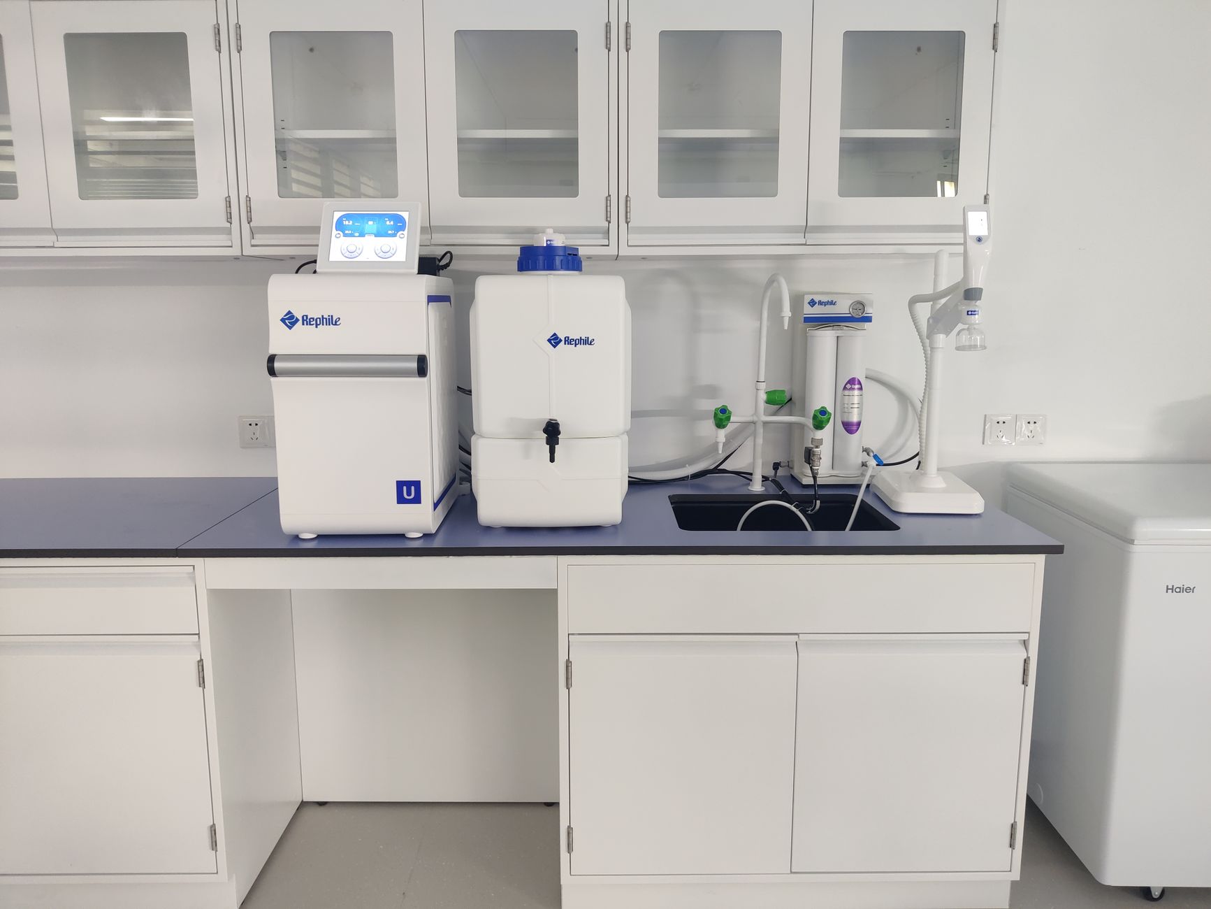 Water purification filtration system RO UV modern home water purifier India