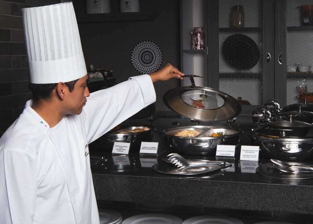 Best casseroles and hot pots for Indian kitchen 2026
