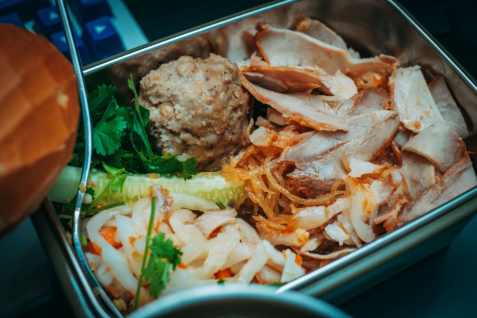 Stainless steel lunch box office meal prep tiffin India